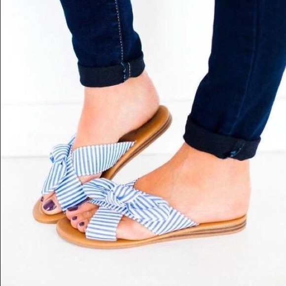 LAST PAIR SIZE 7 Stripped blue/white Slide - Picture 2 of 6